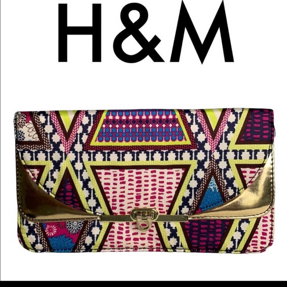 NWT  H&M Decorative Clutch $20